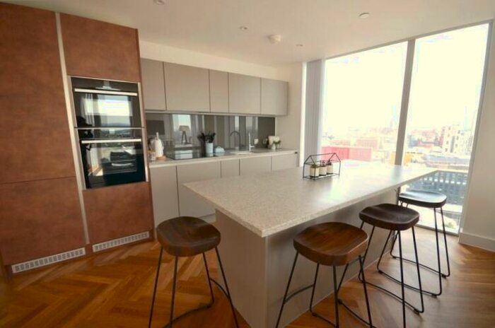 2 Bedroom Apartment To Rent In Deansgate Square, Owen Street Manchester, M15