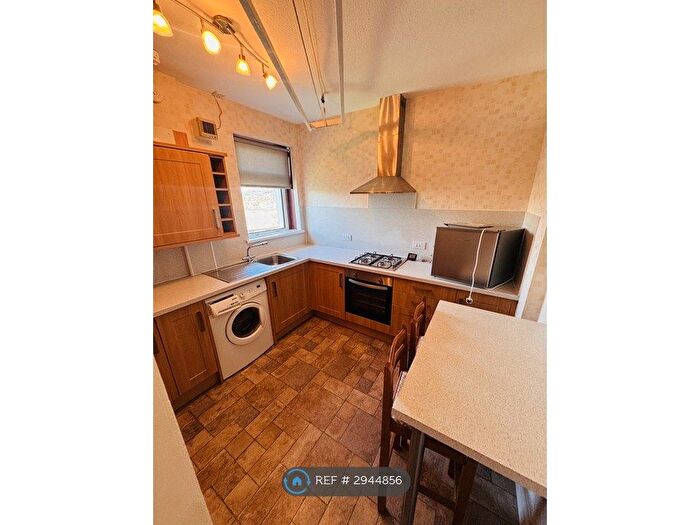 2 Bedroom Flat To Rent In Cromlix Road, Perth, PH2