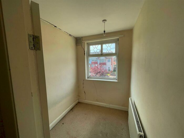 3 Bedroom End Of Terrace House For Sale In Hollow Crescent, Radford, Coventry, CV6