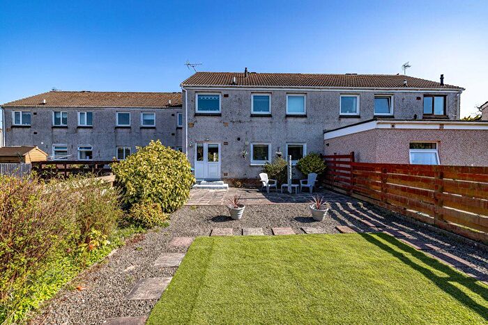 2 Bedroom Flat For Sale In Mosspark Crescent, Dumfries, DG1