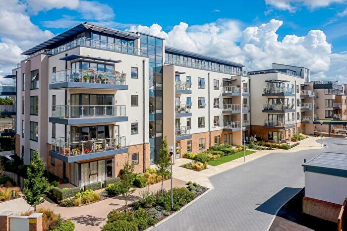 2 Bedroom Flat To Rent In Castle View Retirement Village, Helston Lane, SL4