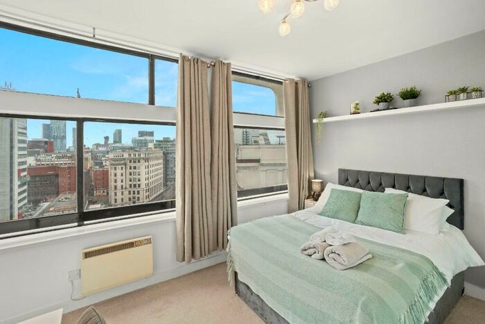 2 Bedroom Serviced Apartments To Rent In Victoria Bridge Street, Manchester, Greater Manchester, M3