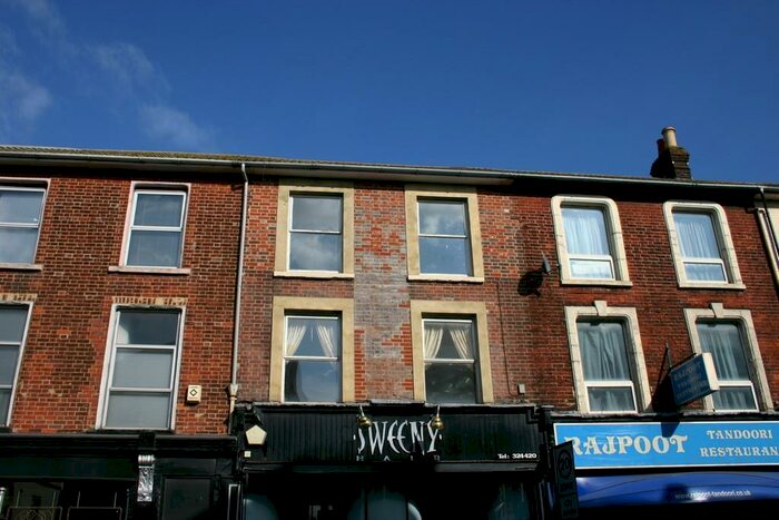 2 Bedroom Flat To Rent In Salisbury - Fisherton Street, SP2
