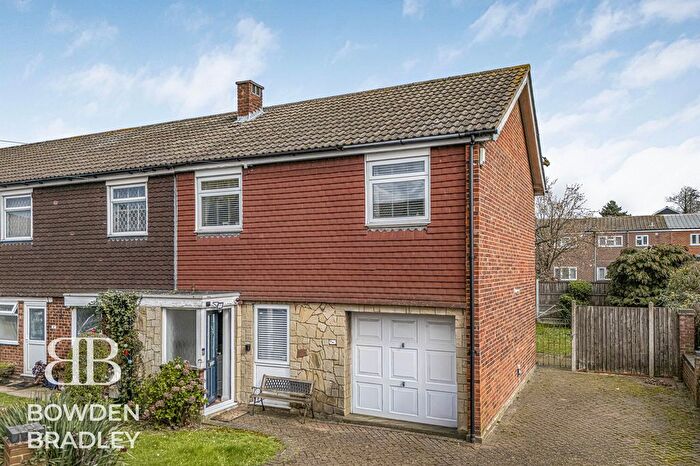 3 Bedroom End Terrace House For Sale In The Brambles, Chigwell, IG7
