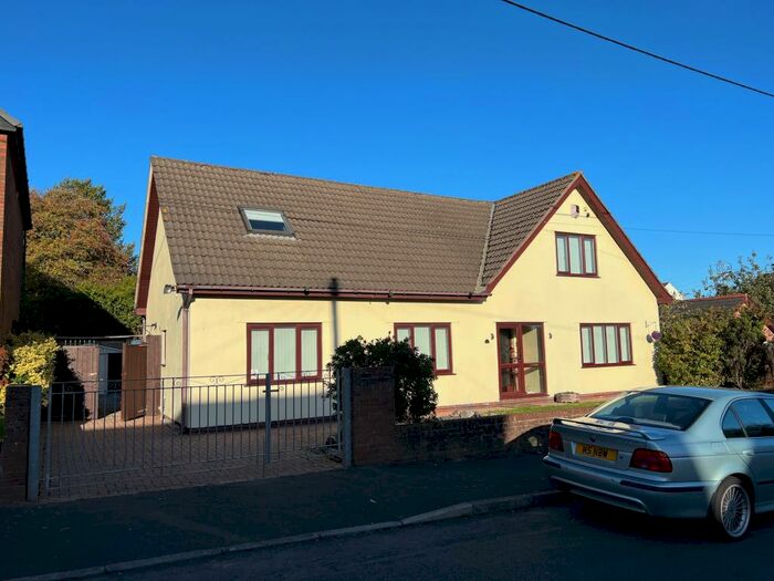 4 Bedroom House To Rent In Downton Rise, Rumney, Cardiff, CF3