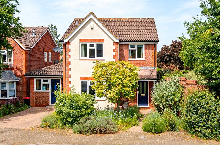 4 Bedroom Detached House For Sale In Rosemullion Avenue, Tattenhoe, Milton Keynes, MK4