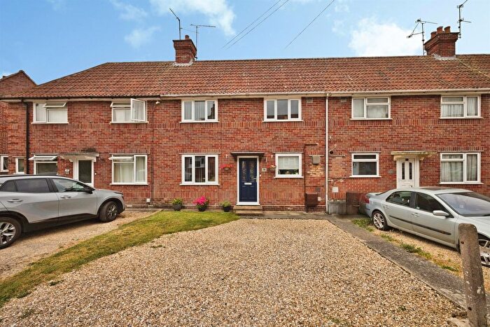 3 Bedroom Terraced House For Sale In Westfield Grove, Yeovil, BA21