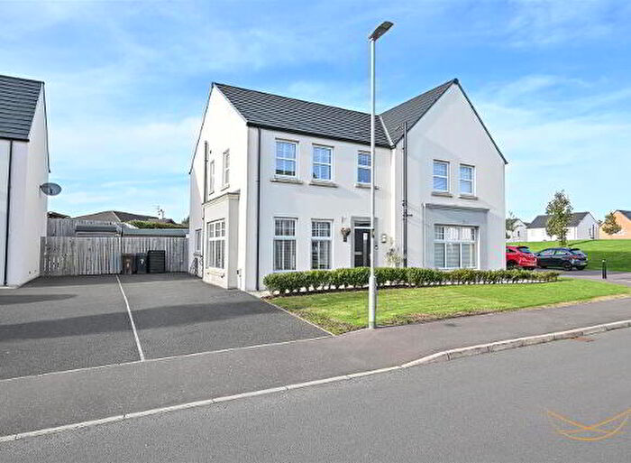 3 Bedroom Semi-Detached House For Sale In Ashbourne Manor, Carrickfergus, BT38