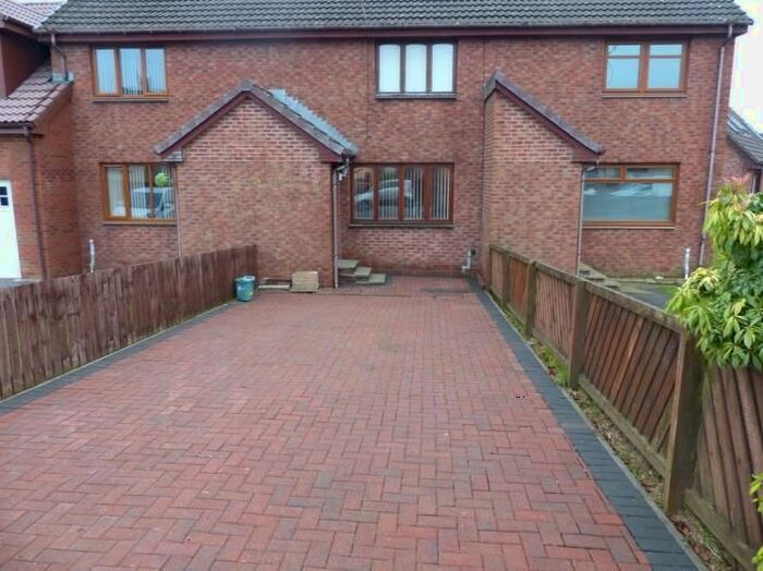 Houses to rent in Fauldhouse, West Lothian