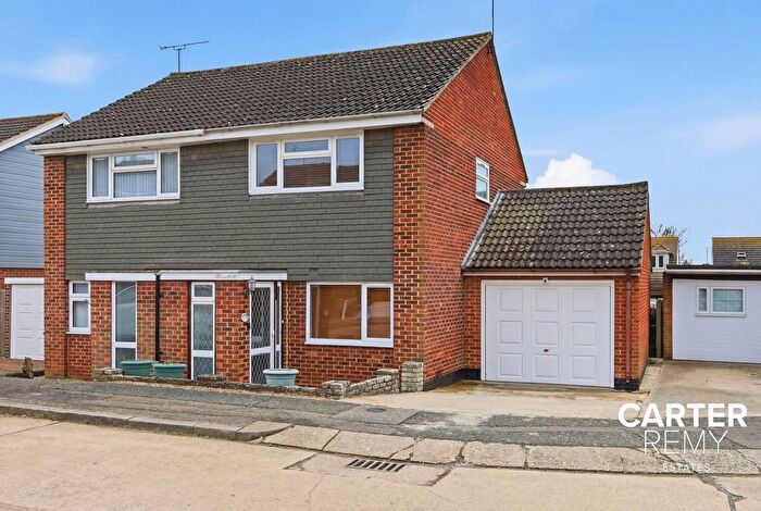 2 Bedroom Semi-Detached House For Sale In Bradbourne Way, Pitsea, SS13