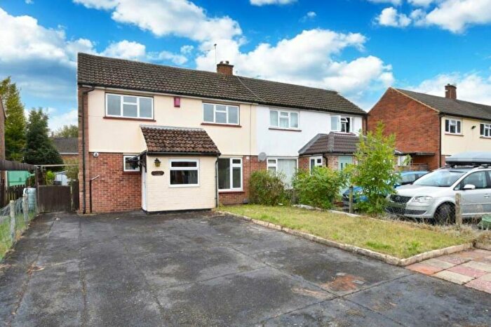 3 Bedroom Semi-Detached House To Rent In Camberley, GU15