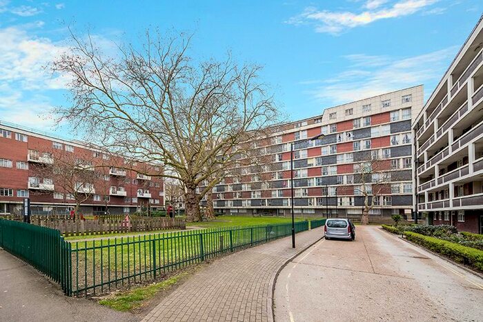 4 Bedroom Flat To Rent In Hallfield Estate, London, W2