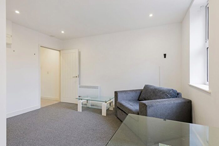 1 Bedroom Studio To Rent In Arden Street, Stratford-Upon-Avon, CV37