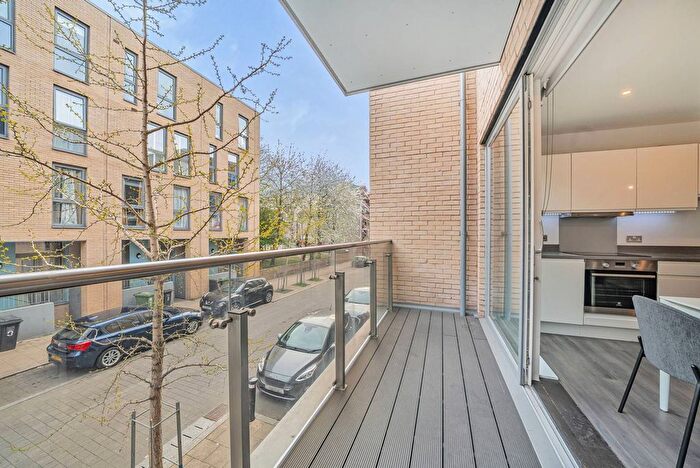 1 Bedroom Flat To Rent In Uncle New Cross, New Cross, London, SE14