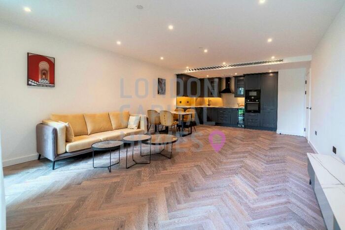 2 Bedroom Apartment To Rent In Merino Wharf, Arrival Square, Vaughan Way, London, E1