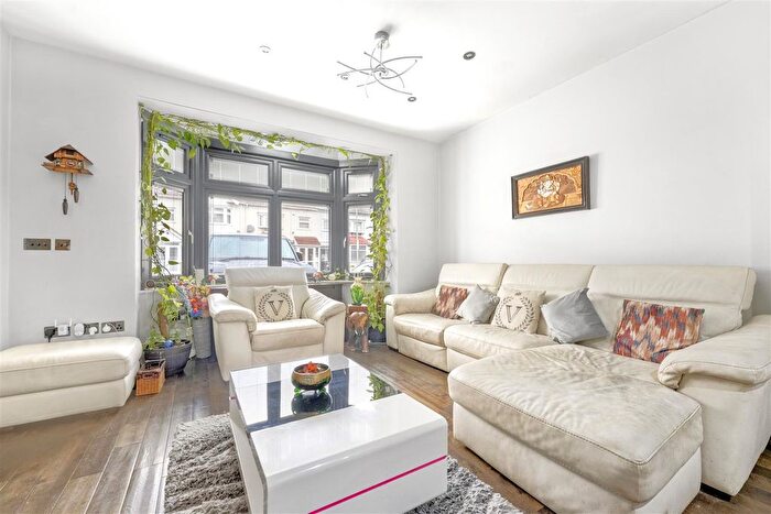 4 Bedroom Terraced House For Sale In Easternville Gardens, Ilford, IG2