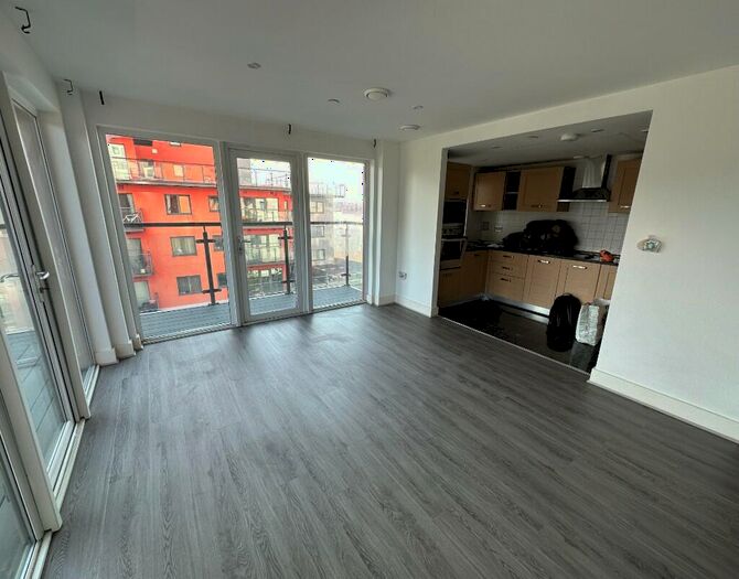 2 Bedroom Flat To Rent In Mast Quay, London, SE18