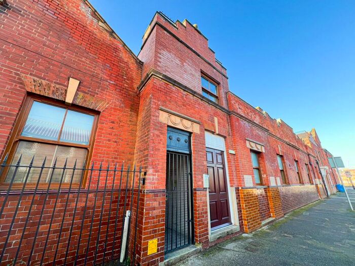 2 Bedroom Apartment To Rent In Franklin Street, Hull, HU9