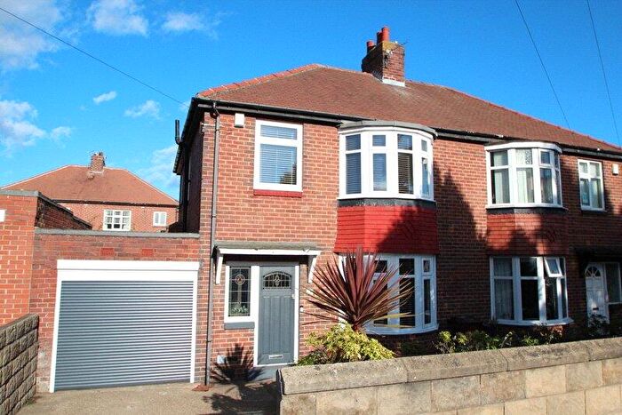 3 Bedroom Semi-Detached House For Sale In Red Hall Drive, Newcastle Upon Tyne, NE7