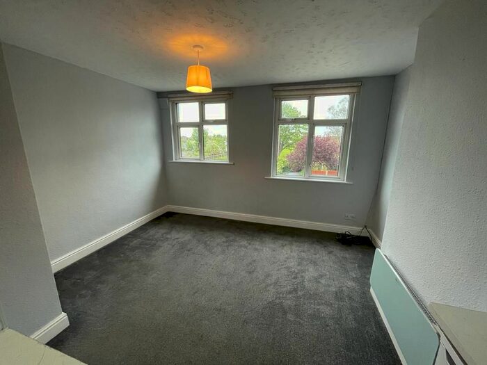 1 Bedroom Flat To Rent In Feltham Road, Ashford, TW15