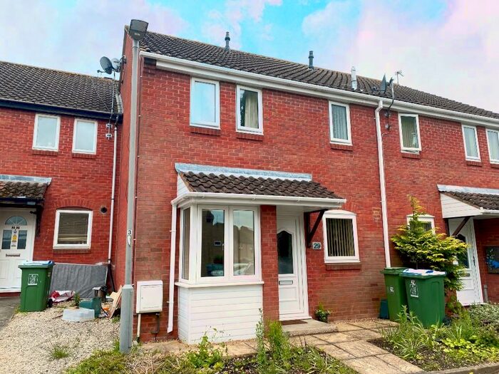 1 Bedroom Terraced House To Rent In Batchelor Close, Aylesbury, Buckinghamshire, HP20