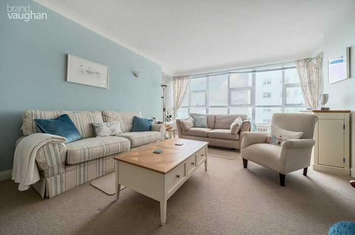 2 Bedroom Flat To Rent In Marine Gate, Marine Drive, Brighton, East Sussex, BN2