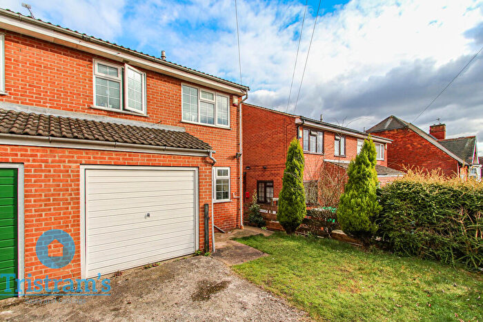 2 Bedroom Semi-Detached House To Rent In Goldswong Terrace, Nottingham, NG3