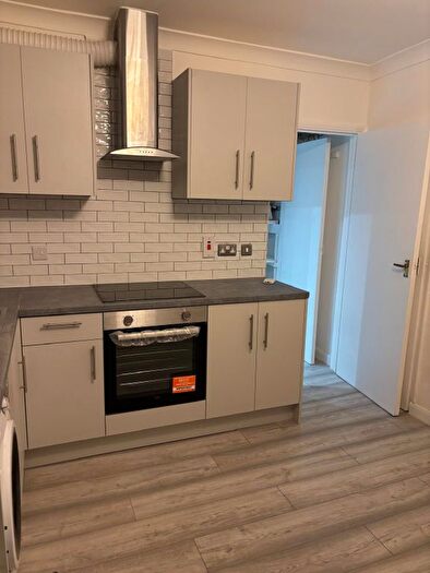 1 Bedroom Flat To Rent In Syon Lane, Isleworth, TW7