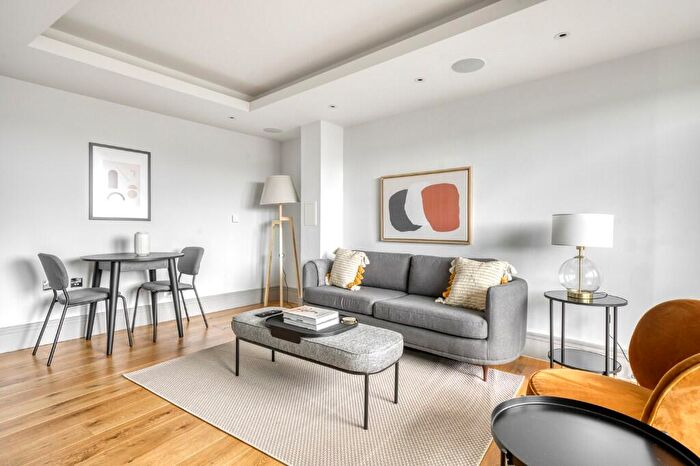 2 Bedroom Apartment To Rent In Cecil Grove, London, NW8