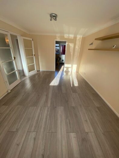 2 Bedroom Flat To Rent In Shooters Road, Enfield EN2