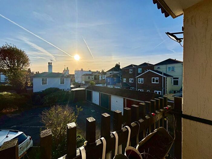 1 Bedroom Flat For Sale In Bush Street East, Southsea, PO5