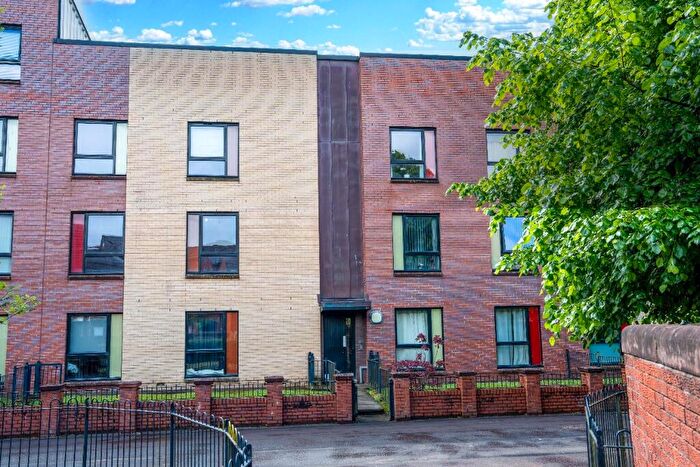 2 Bedroom Flat To Rent In Langlands Road, Govan, Glasgow, G51