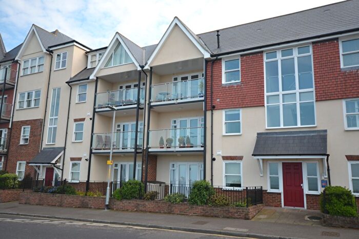 2 Bedroom Flat To Rent In Hampton Heights, Western Esplande, Herne Bay, Kent, CT6