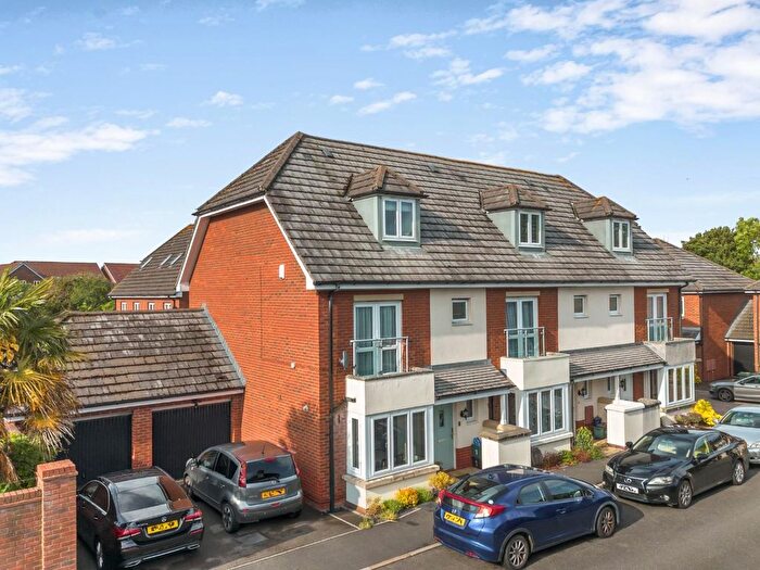 4 Bedroom End Of Terrace House For Sale In Winter Walk, Whitchurch, Bristol, BS14