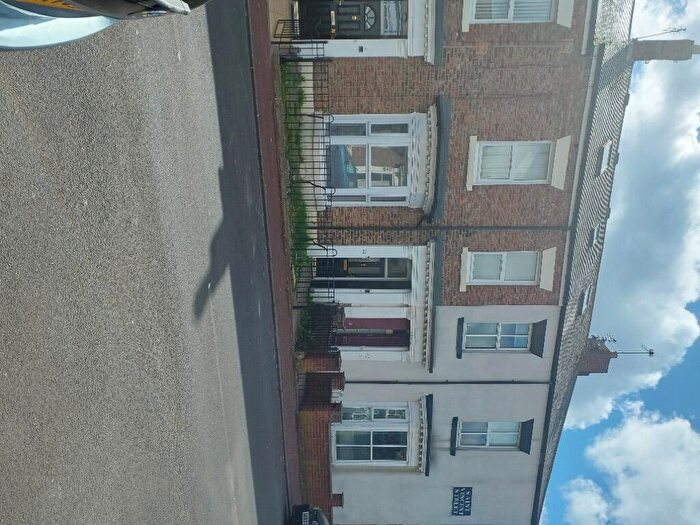 4 Bedroom House To Rent In St. Vincent Street, Sunderland, Tyne And Wear, SR2