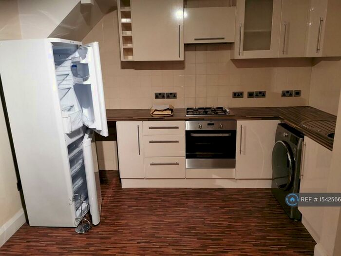 2 Bedroom Semi-Detached House To Rent In Borough Road East, Wallasey, CH44