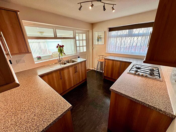 2 Bedroom Bungalow For Sale In Kirkstone Drive, Norbreck, FY5