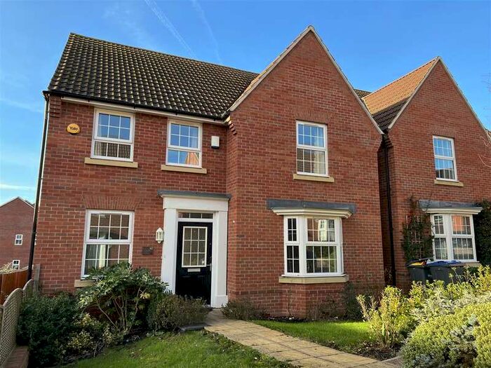 4 Bedroom Detached House To Rent In Westbury, BA13