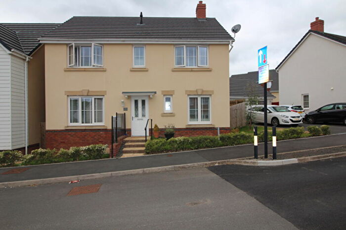 4 Bedroom Detached House To Rent In Clos Yr Eryr, Bridgend, CF35