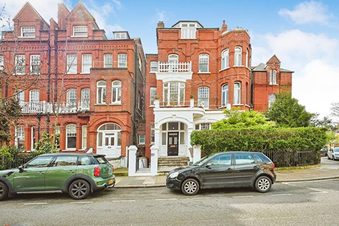 2 Bedroom Flat To Rent In Mornington Avenue, W14