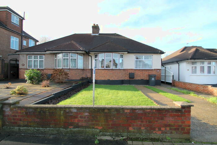 2 Bedroom Bungalow To Rent In Lancing Road, Orpington, BR6