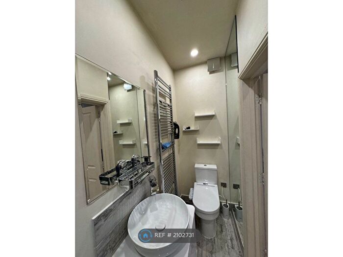 Studio To Rent In Knight's Hill, London, SE27