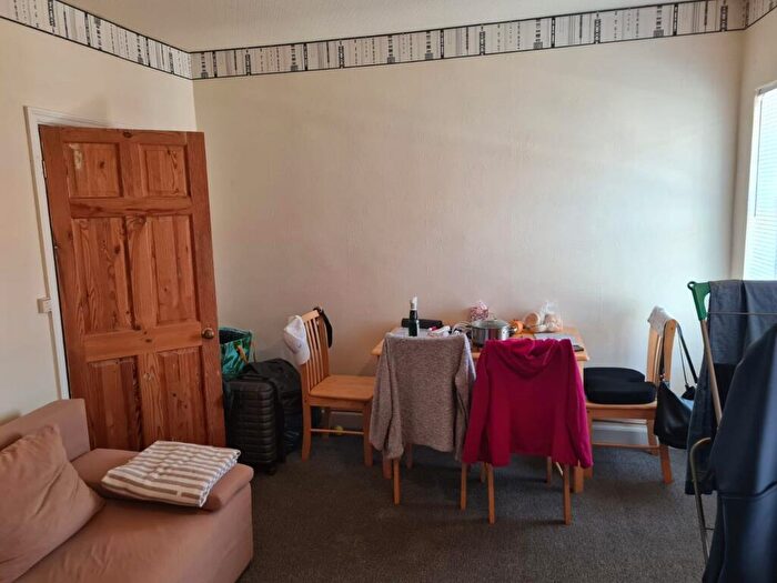 3 Bedroom Flat To Rent In Bedale Road, Wellingborough, NN8