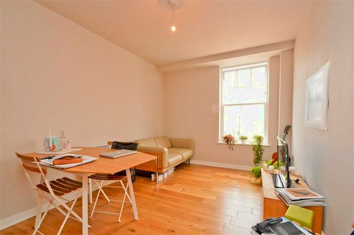 1 Bedroom Apartment To Rent In Hackney Road, London, E2