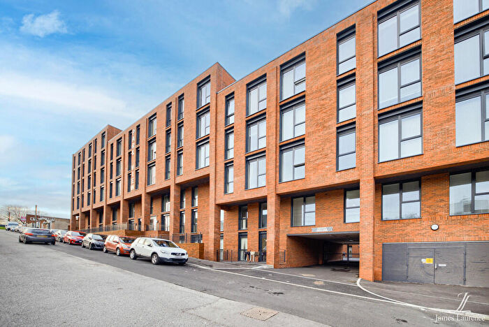 1 Bedroom Apartment To Rent In Park View, Darwin Street, Digbeth, B12