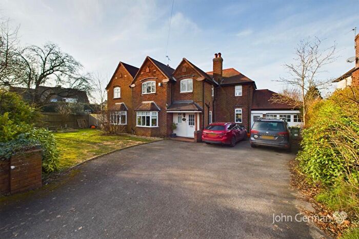 4 Bedroom Detached House For Sale In Baswich Lane, Stafford, ST17