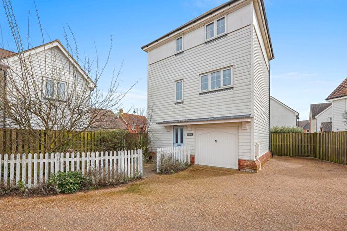 2 Bedroom Detached House For Sale In Sandy Way, Camber, Rye, TN31