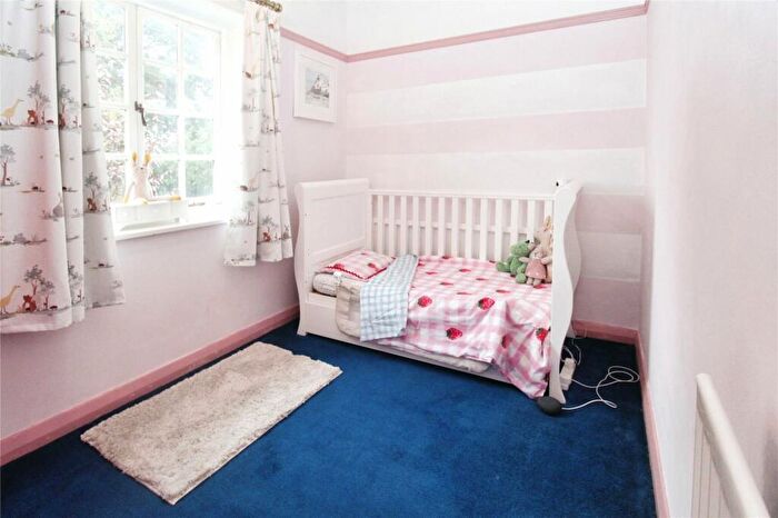 3 Bedroom Terraced House For Sale In Ethelburt Avenue, Southampton, Hampshire, SO16