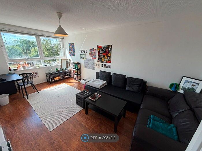 1 Bedroom Flat To Rent In Arrowsmith House, Spital Tongues, Newcastle Upon Tyne, NE2