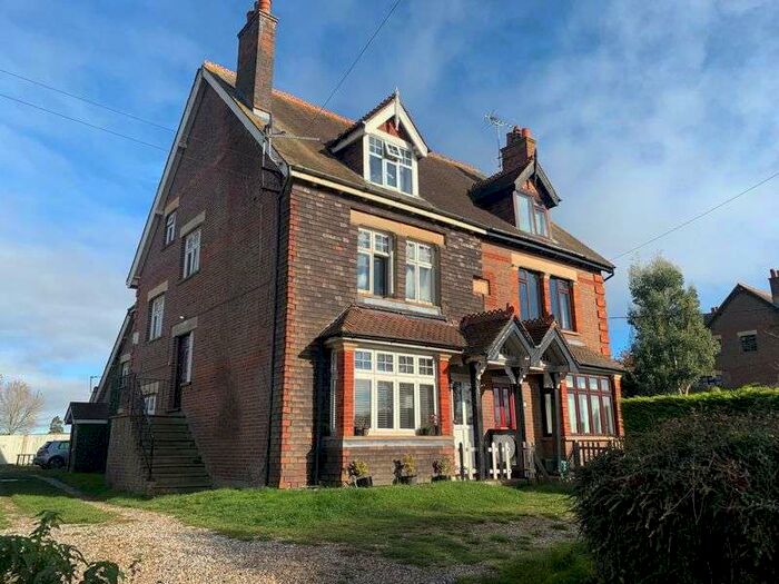 2 Bedroom Property To Rent In Two Dells Lane, Chesham, HP5